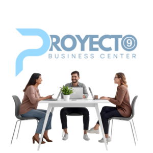 Grupo de profesionales reunidos en coworking de Proyecto 9 Business Center en Cuernavaca Morelos